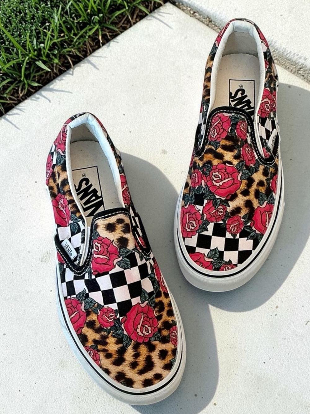 Vans Classic Slip On - Rose, Animal /Checkerboard Size US US Women 7/ Men 5.5